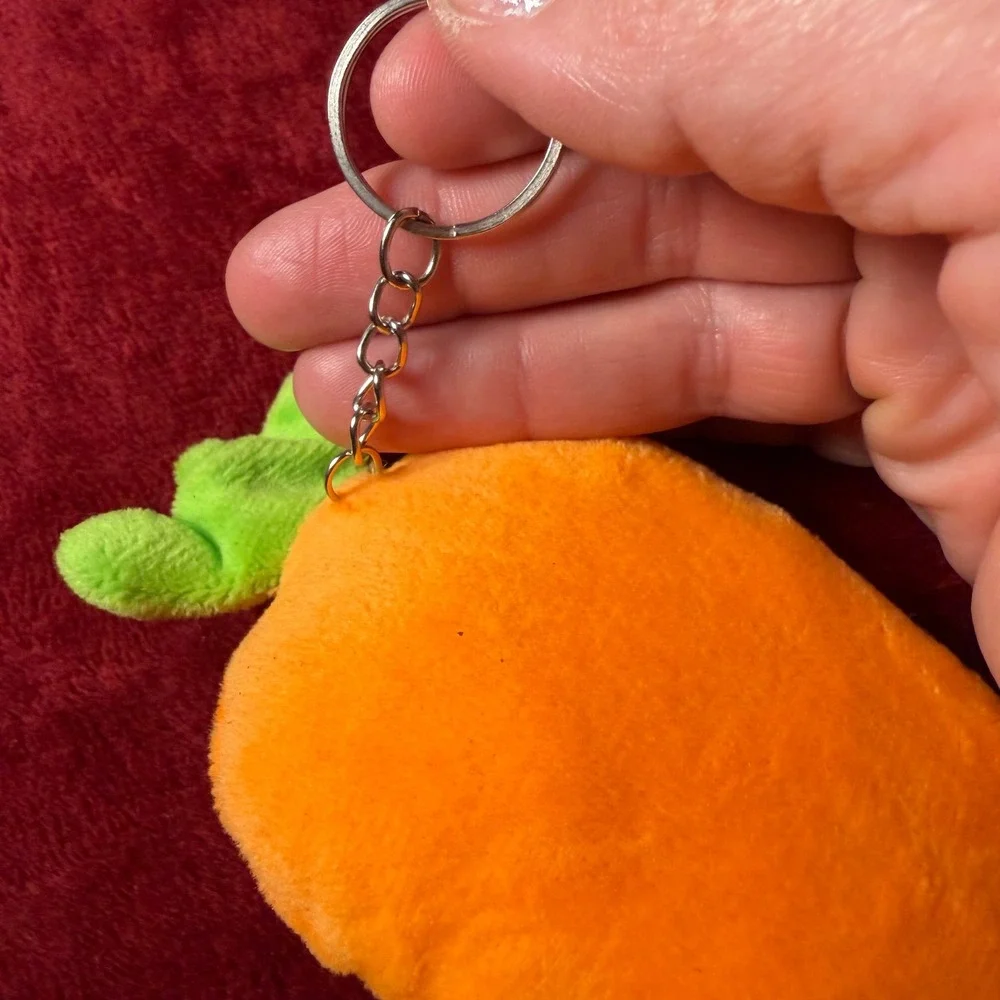 Orange Plush Carrot Keychain Cute Embroidered Smiling Vegetable Bag Charm 5.5